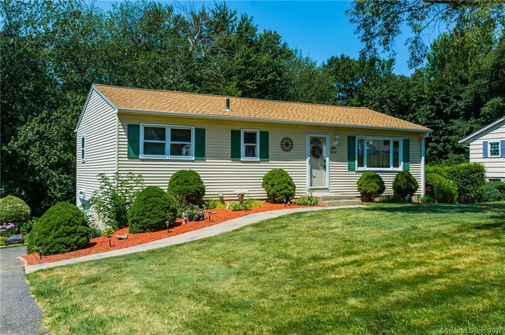 255 Chestnut Hill Ave, Waterbury, CT 06704 - photo 1