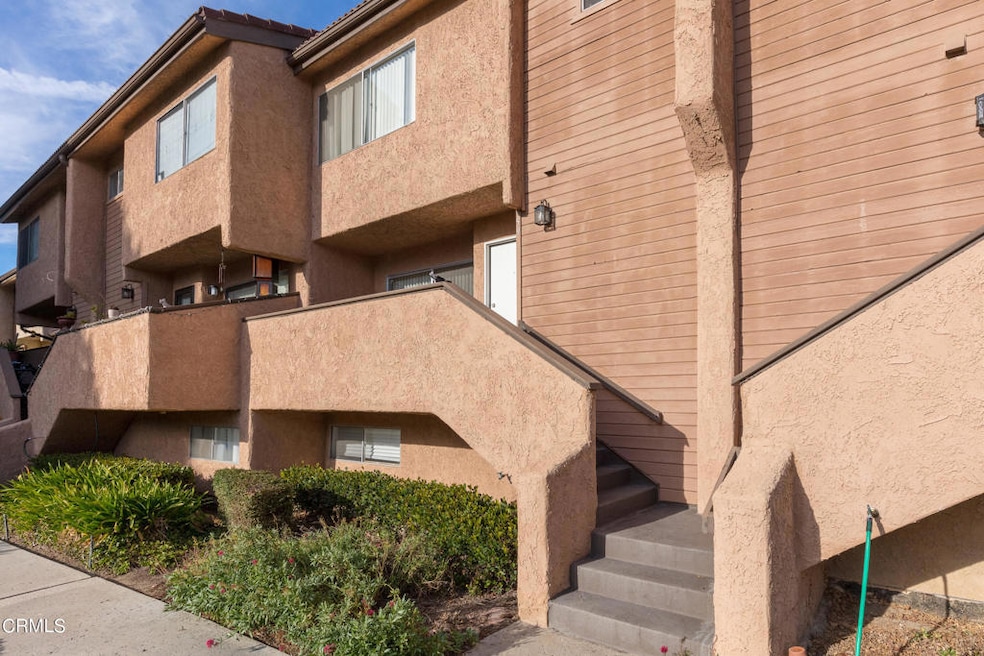 677 County Square Dr unit 59, Ventura, CA 93003 - photo 1