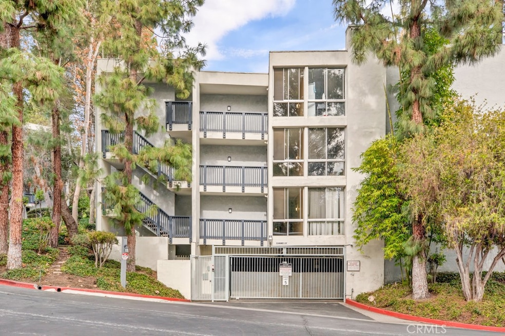 The Estates Condominium unit 114, Rolling Hills Estates, CA 90274 - photo 1