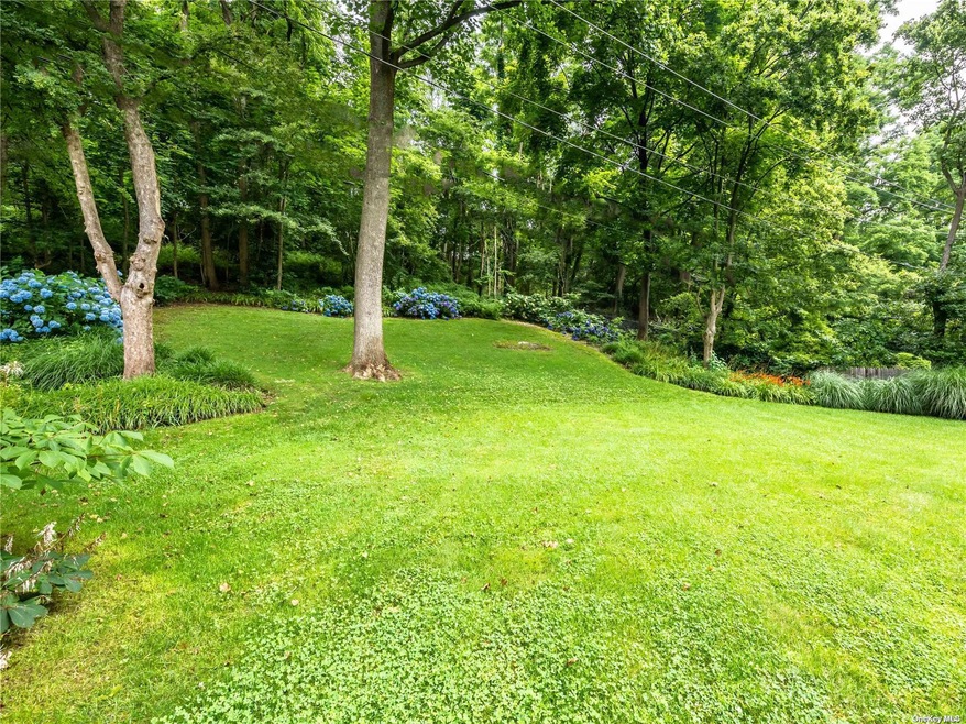 93 Soundview Dr, Port Washington, NY 11050 - photo 1
