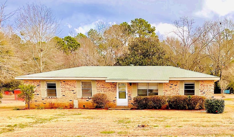 2637 Halls Mill Rd, Dothan, AL 36305 - photo 1