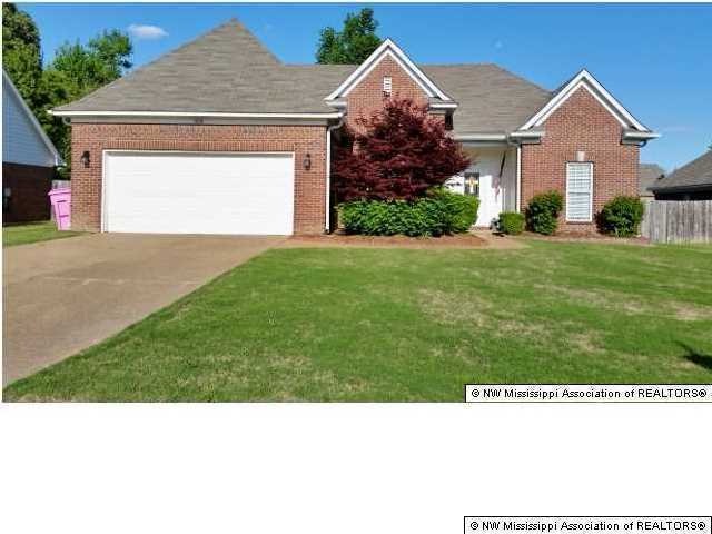 5694 Stone St, Olive Branch, MS 38654 - photo 1