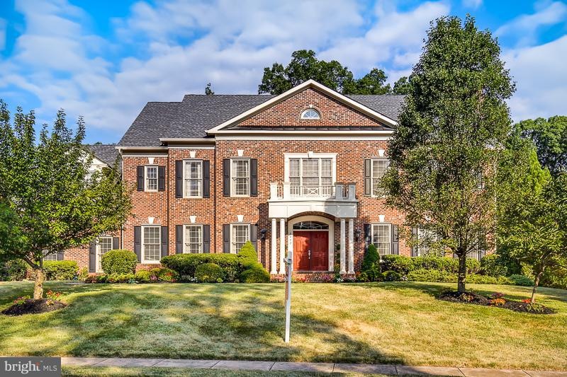 5842 Saddle Downs Place, Centreville, VA 20120 - photo 1