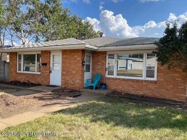 1467 Villard St W, Dickinson, ND 58601 - photo 1