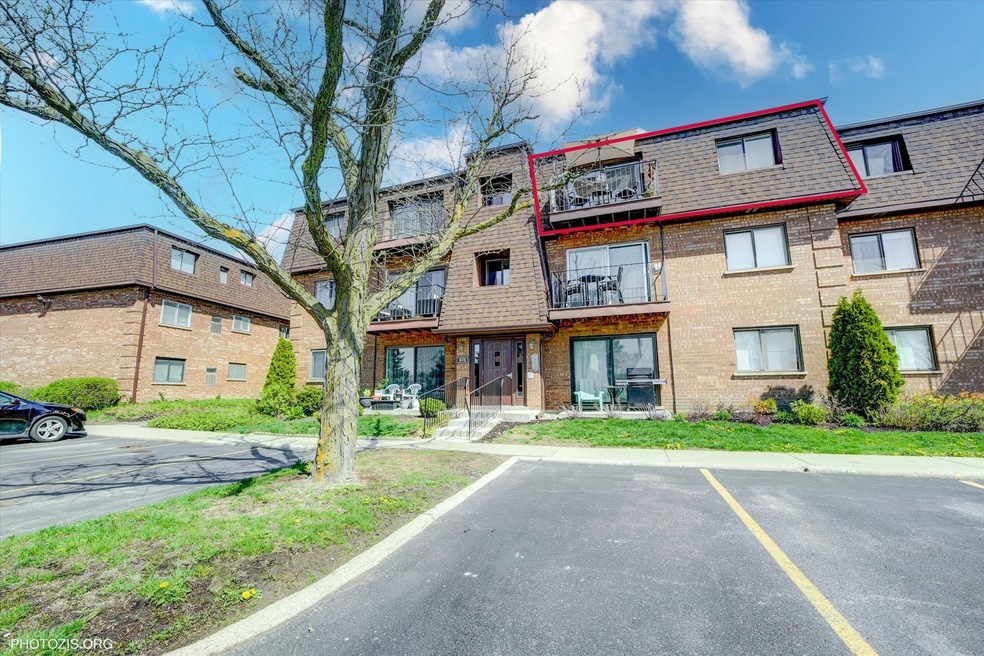 610 Cobblestone Cir unit F, Glenview, IL 60025 - photo 1