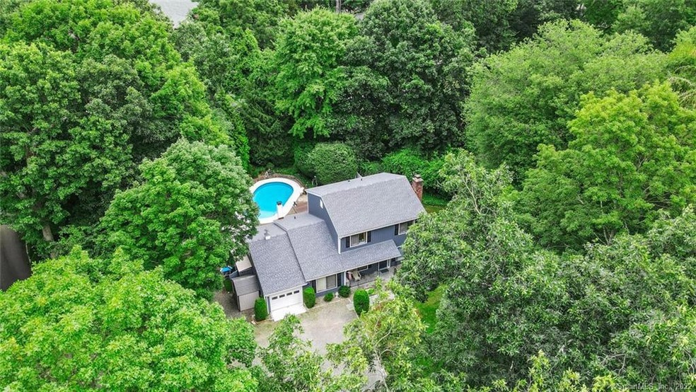 614 Wire Mill Rd, Stamford, CT 06903 - photo 1