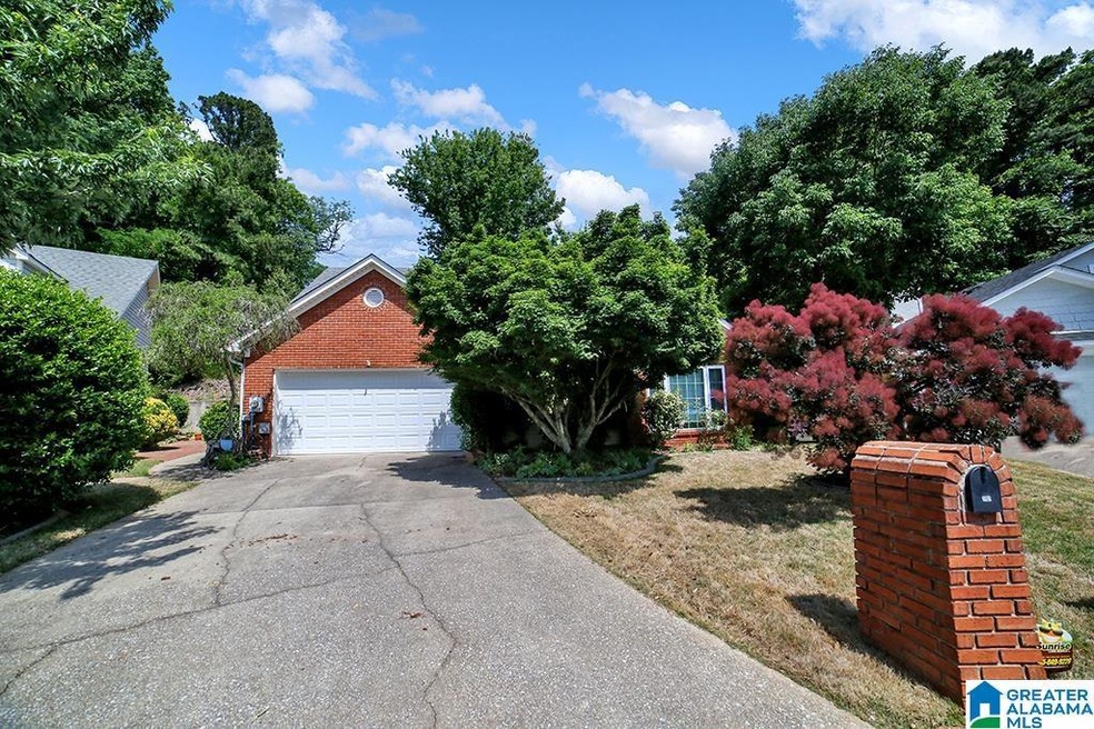 1737 Lake Park Cir, Center Point, AL 35215 - photo 1