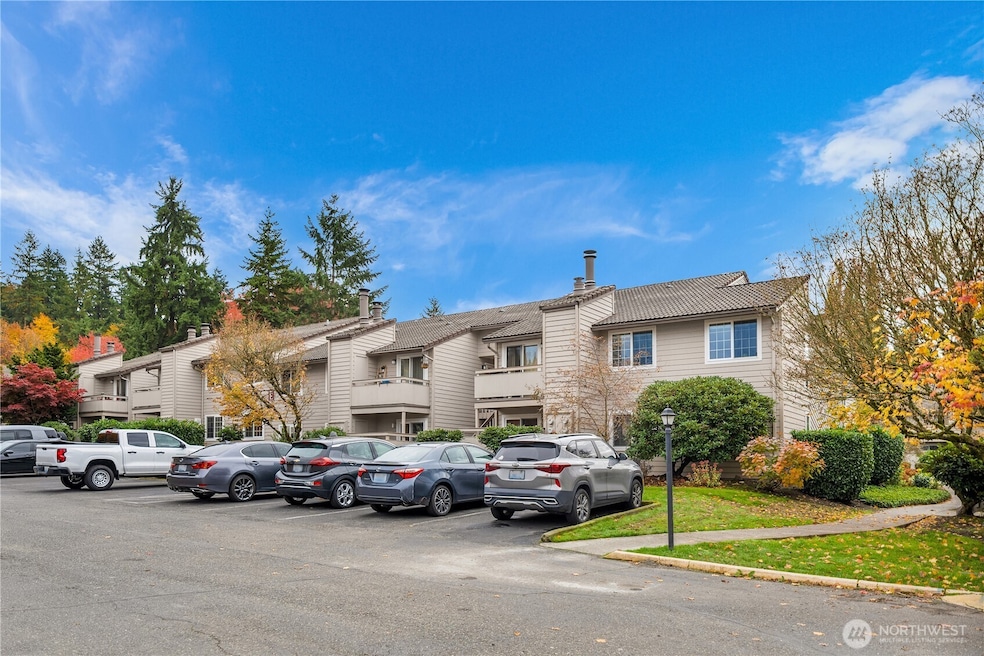 14200 NE 171st St unit E105, Woodinville, WA 98072 - photo 1