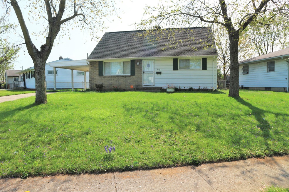 612 Roth Ave, Columbus, OH 43228 - photo 1