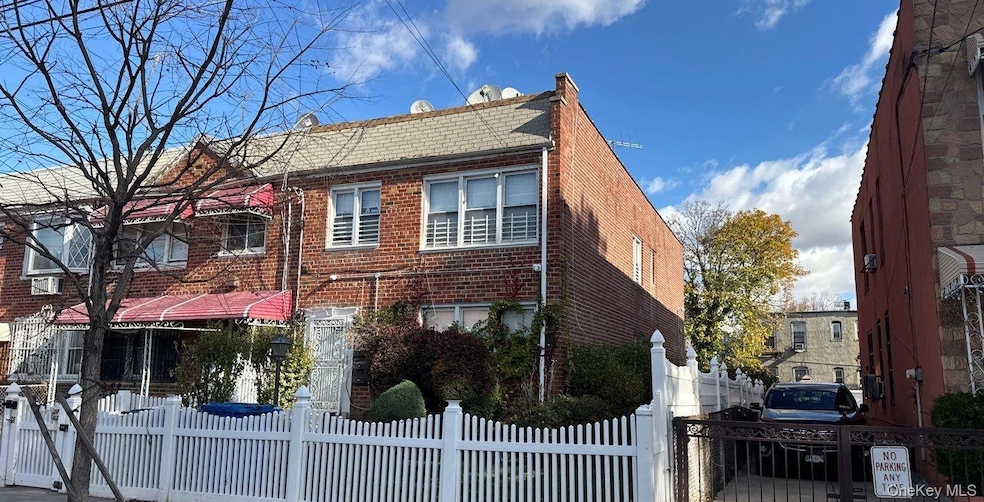 743 Warwick St, Brooklyn, NY 11207 - photo 1