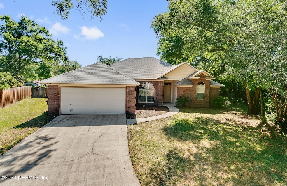 8187 Kilkelly Ln S, Jacksonville, FL 32244 - photo 1