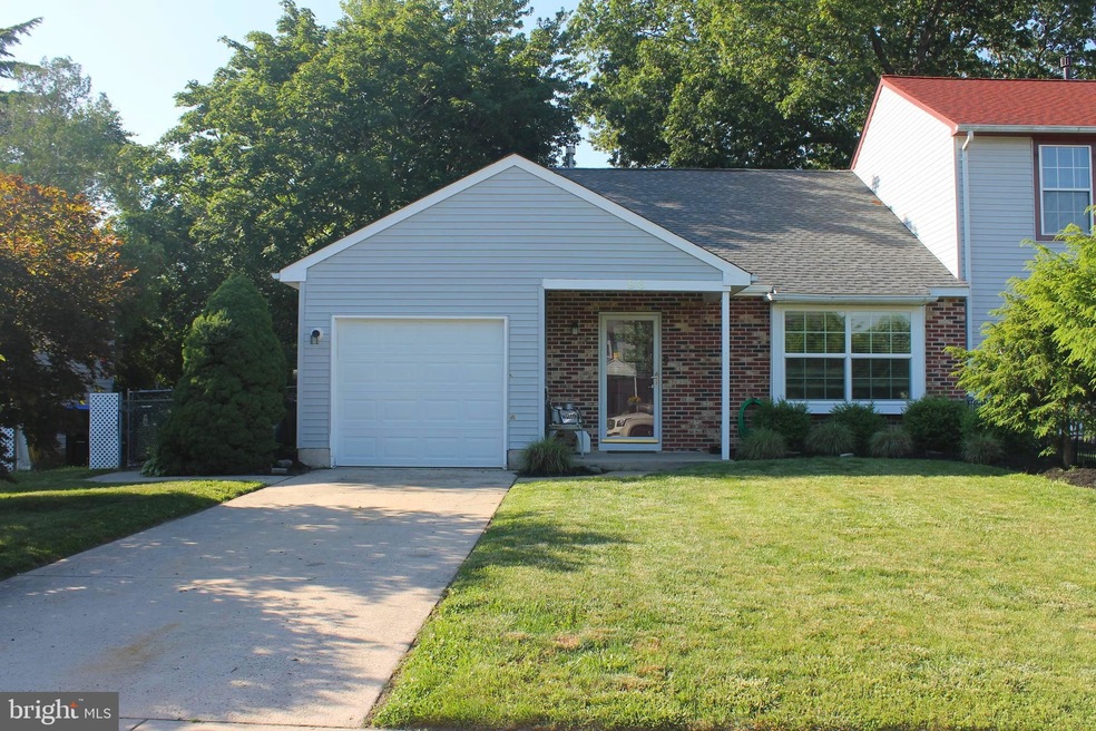 96 Shoreline Dr, Atco, NJ 08004 - photo 1