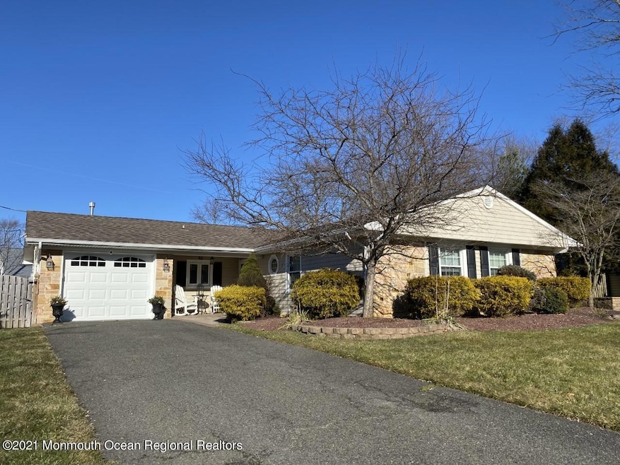 46 Ardmore Ln, Matawan, NJ 07747 - photo 1