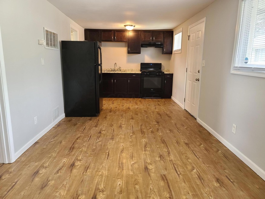 406 Kelton Ave unit E, Columbus, OH 43205 - photo 1