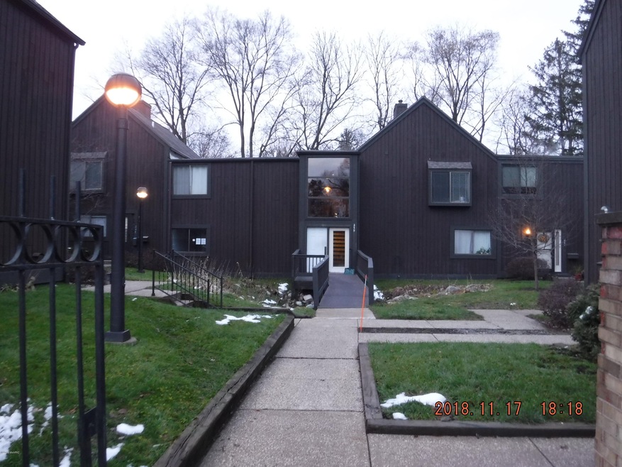 249 Ballantrae Ct unit A, Kalamazoo, MI 49006 - photo 1