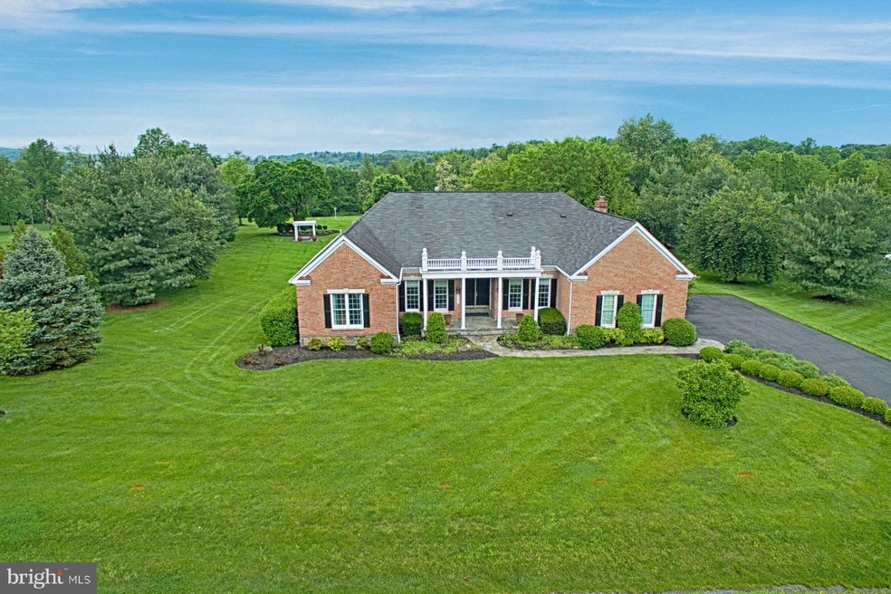 19359 Emerald Park Dr, Leesburg, VA 20175 - photo 1