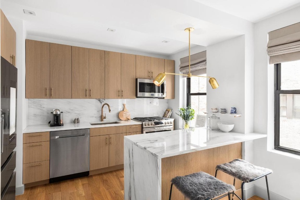 315 E 88th St unit 3-G, New York, NY 10128 - photo 1