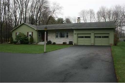 1380 Center St, Ludlow, MA 01056 - photo 1