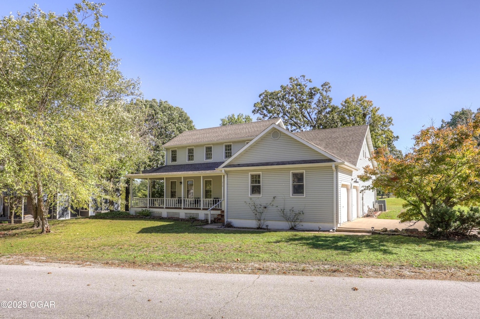 210 Lakeview Ln. Primary