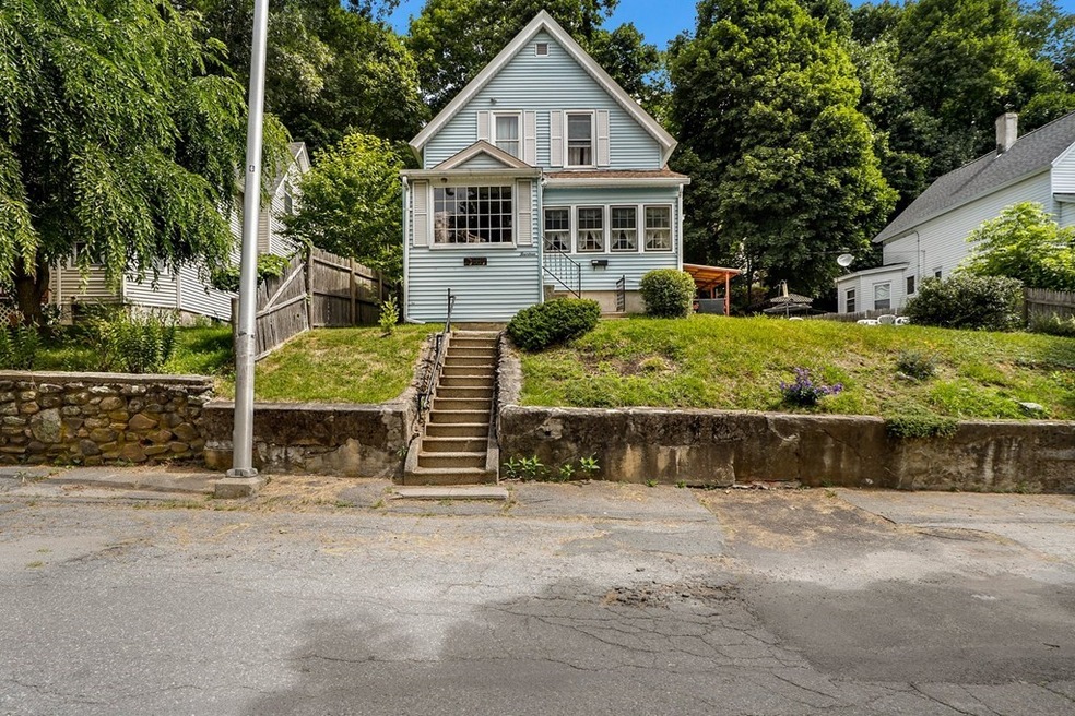 14 Minthorne St, Worcester, MA 01603 - photo 1