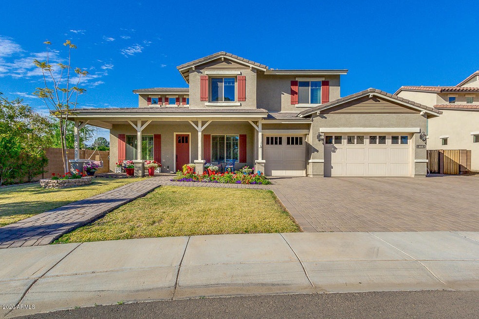 4114 E Glade Circle