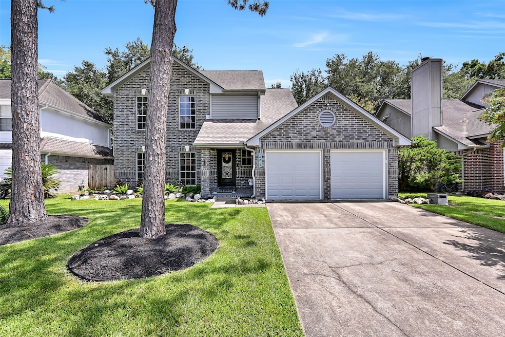 Beautiful curb appeal!