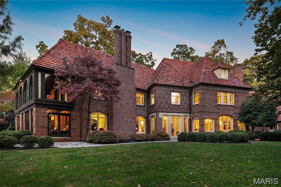 For Sale $3,200,000 • Co-Listing Agent