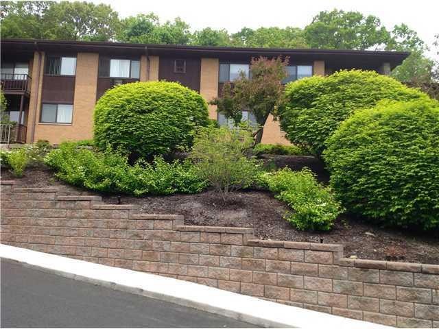 8 E Lawrence Park #1 Dr unit 1, Orangetown, NY 10968 - photo 1