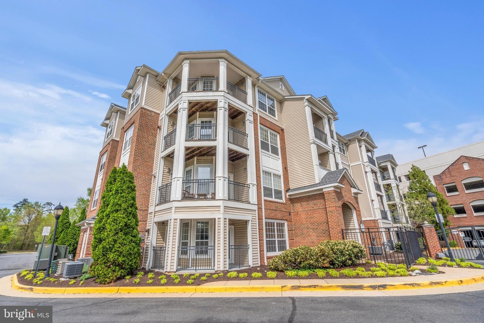 12900 Centre Park Cir unit 108, Herndon, VA 20171 - photo 1