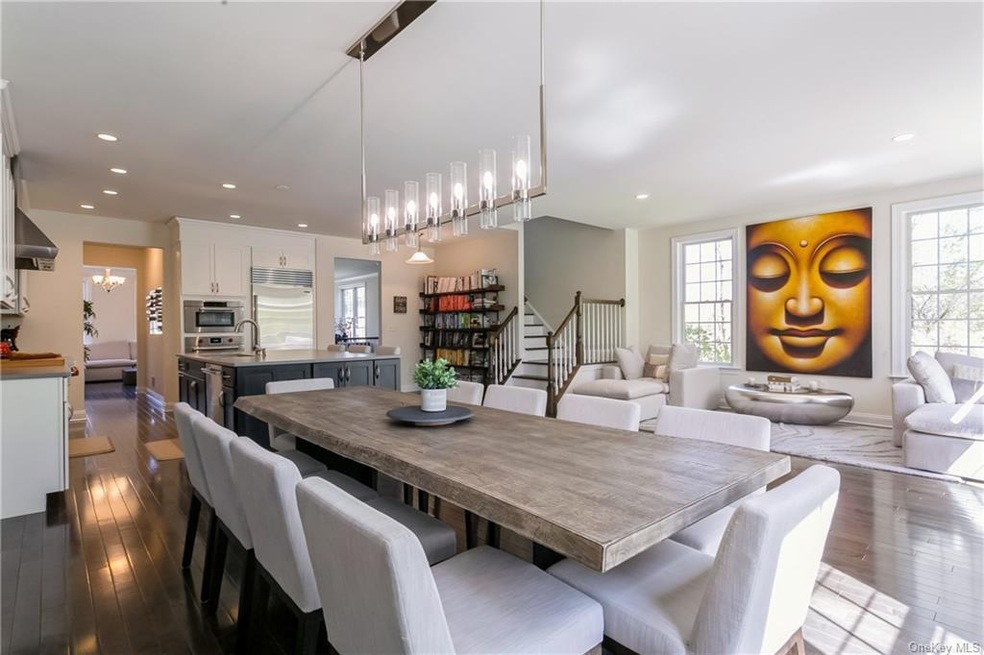 6 Hedges Ct, Cortlandt Manor, NY 10567 - photo 1