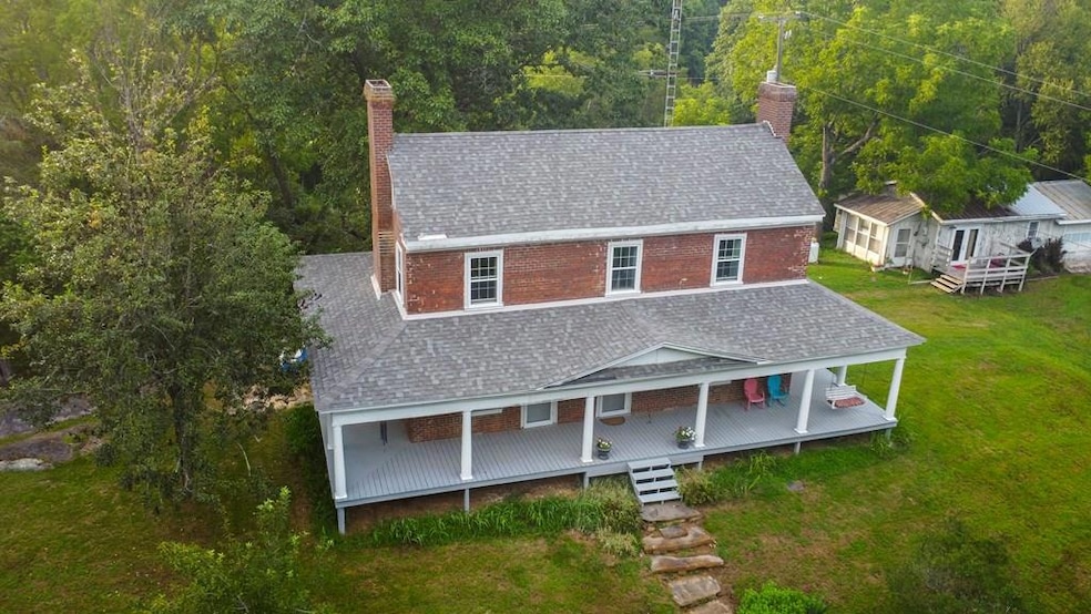 61 Caprine Ln, Independence, VA 24348 - photo 1