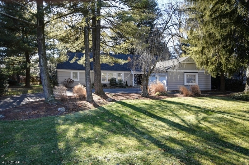 768 Norgate, Westfield, NJ 07090 - photo 1