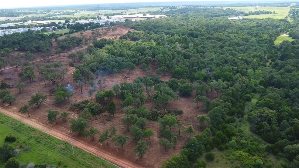 0011 S Post Rd, Guthrie, OK 73044 - photo 1