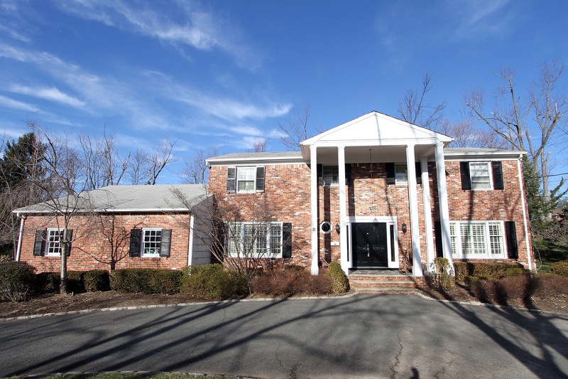 8 Tremont Terrace, Livingston, NJ 07039 - photo 1