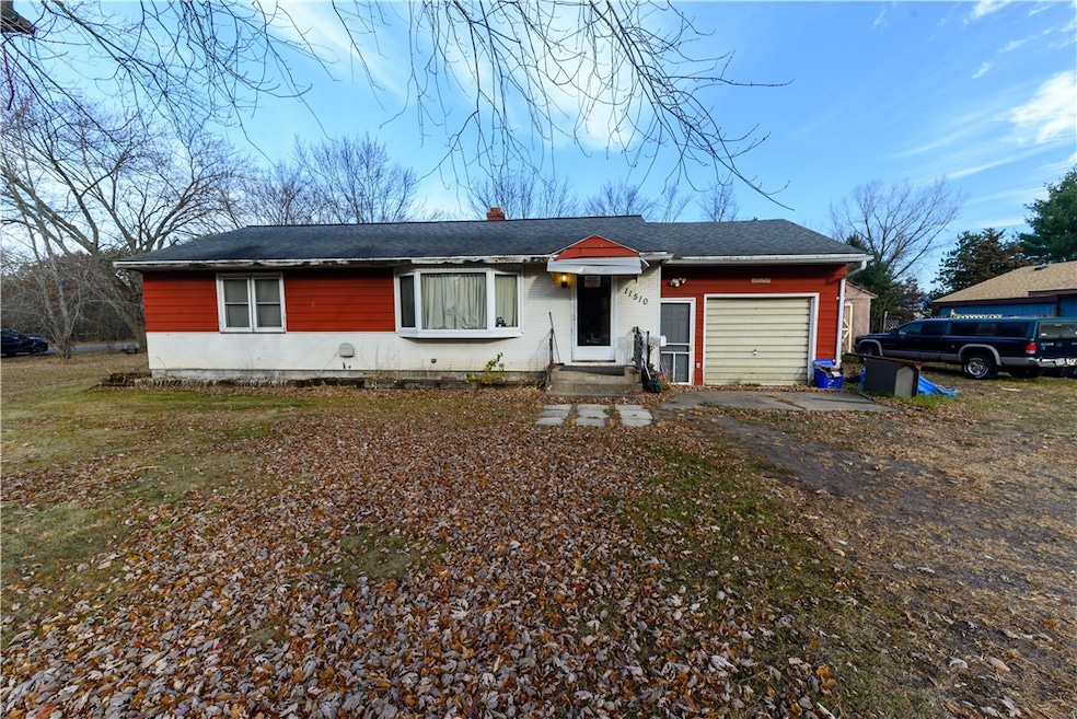 11510 E Melby St, Lake Hallie, WI 54729 - photo 1