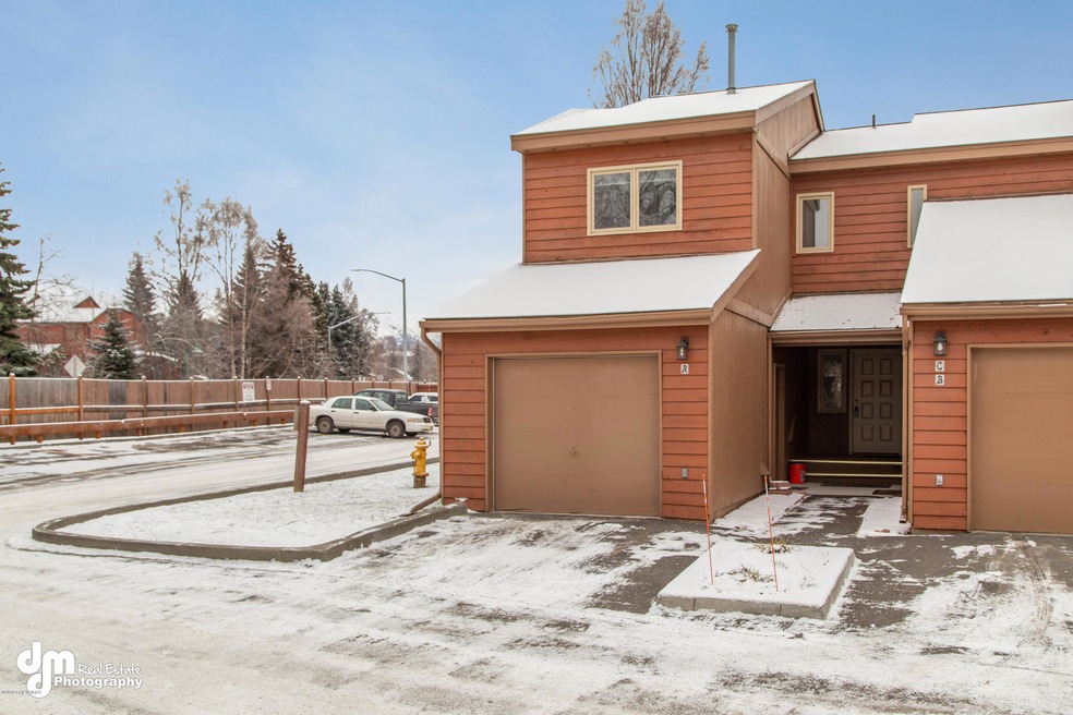 Exterior Front_4700-FULL