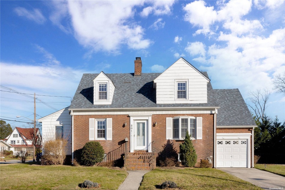 201 Miller Ave, Freeport, NY 11520 - photo 1