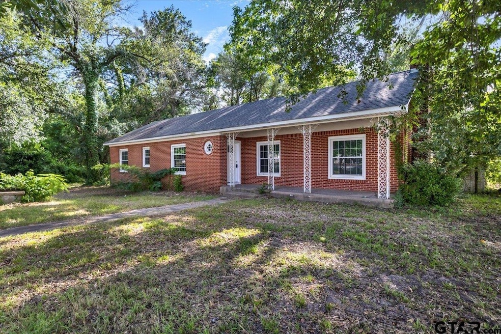For Sale $165,000 • Co-Listing Agent