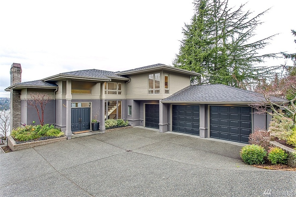7445 W Mercer Way, Mercer Island, WA 98040 - photo 1