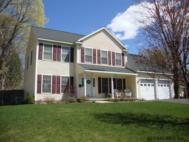 8 Minnowbrook Ave, Delmar, NY 12054 - photo 1