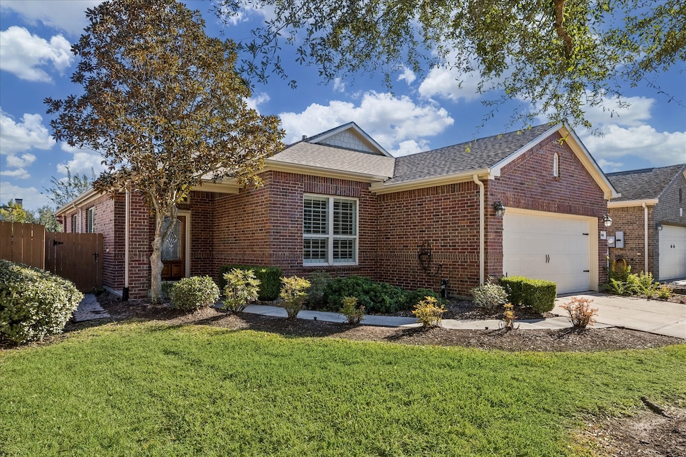 Active 55+ community of The Villages at Tuscan Lakes provides a tranquil, peaceful, gated lifestyle surrounded by well-maintained real estate.