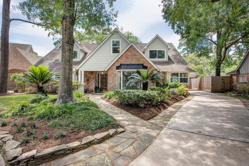 12111 Perthshire Rd, Houston, TX 77024 - photo 1