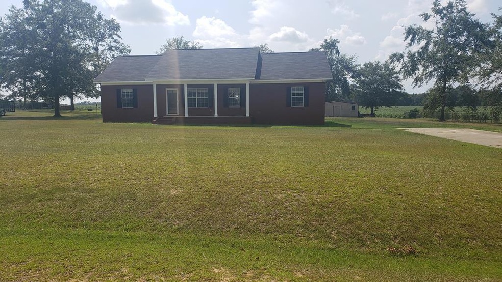 159 W Longleaf Dr, Sylvester, GA 31791 - photo 1