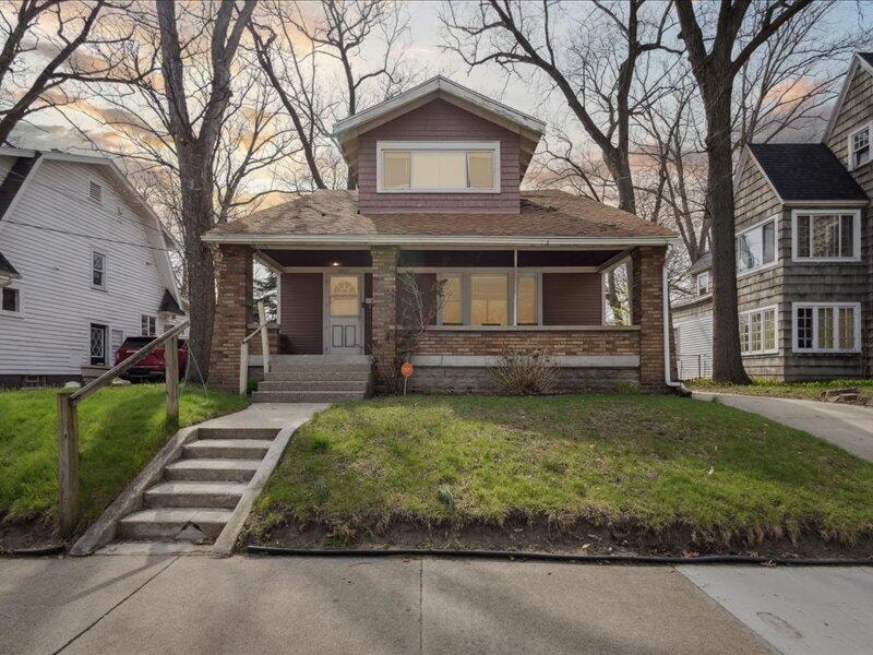 01-1917-Cornelius-Ave-SE-Grand-Rapids-MI
