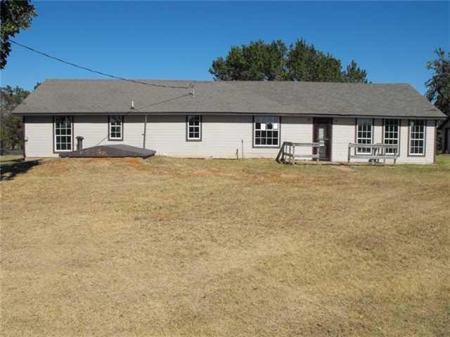 3575 W Hwy 62, McLoud, OK 74851 - photo 1
