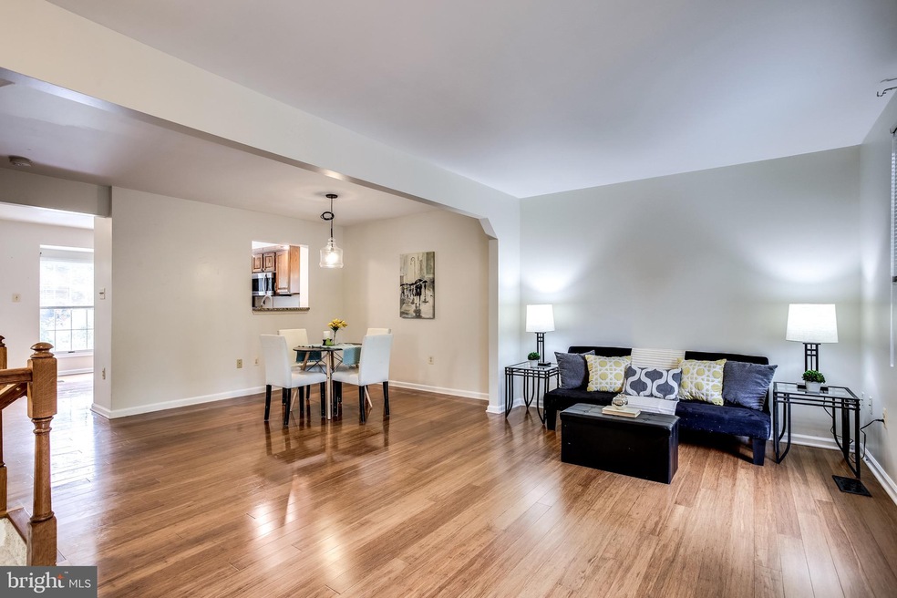 8012 Brightfield Rd, Ellicott City, MD 21043 - photo 1