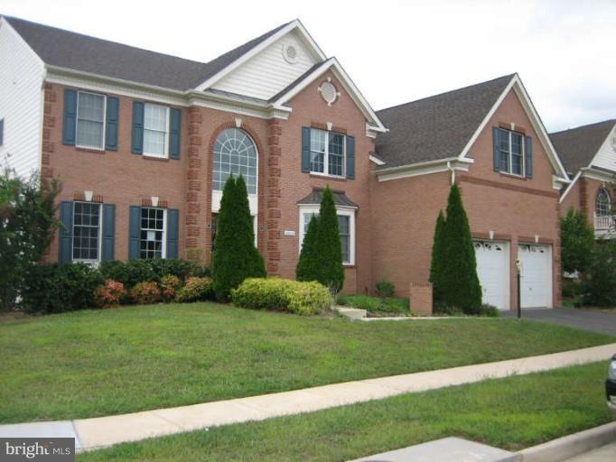 25309 Fairbanks Place, Chantilly, VA 20152 - photo 1