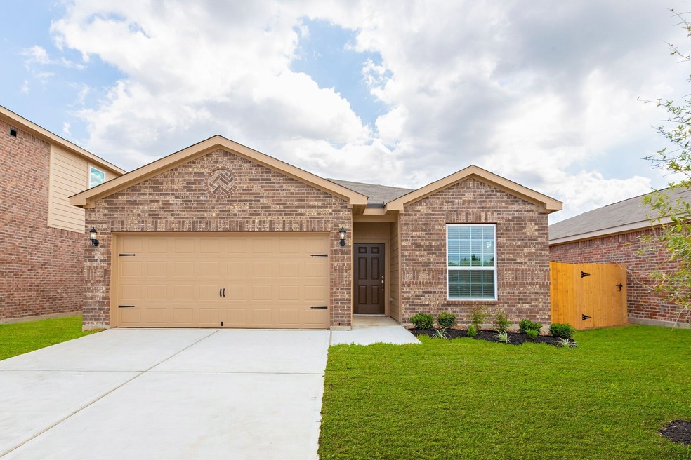 15231 Crescent Brookfield Dr, Humble, TX 77396 - photo 1