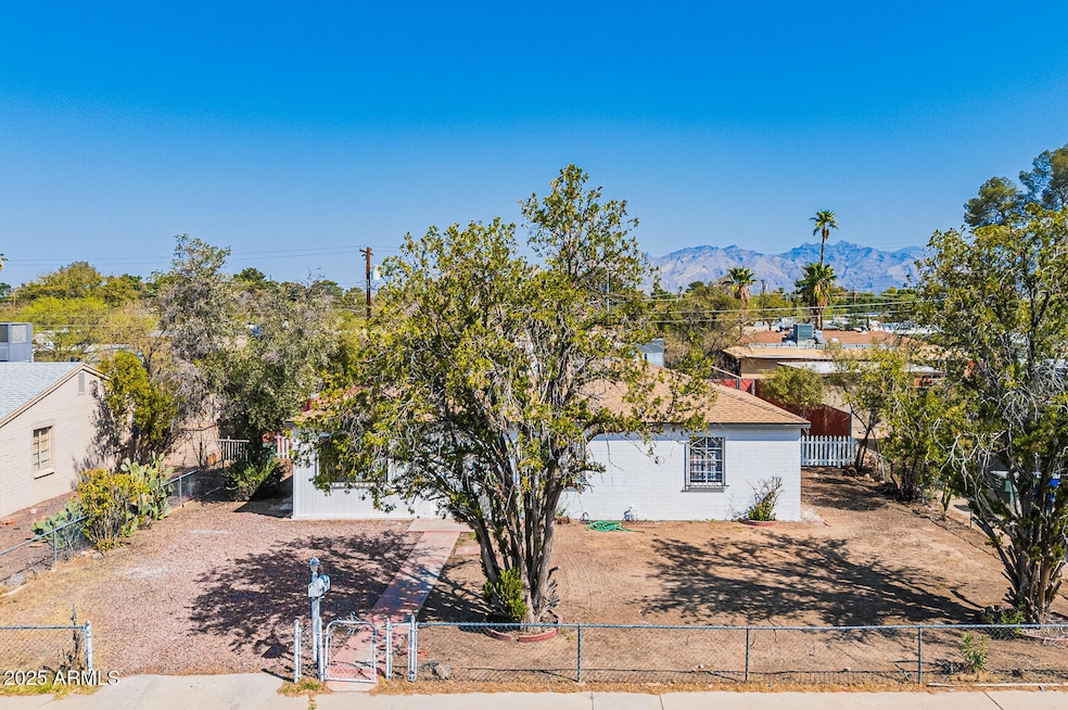 001 - 3727 E. 24th Street - Drone