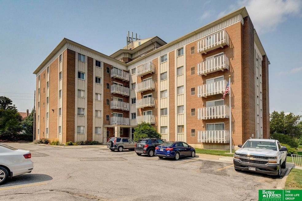 Sold $200,000 • Co-Listing Agent